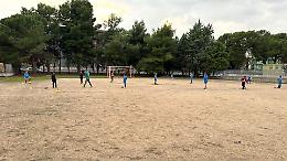 Il presidente della Figc Gravina al quartiere Tamburi