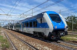 Aggredisce il capotreno sul convoglio Bitetto-Bitritto, bloccato da carabiniere libero dal servizio