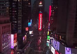 Il Natale di Bari sul grattacielo di Manhattan per il Natale 2024. Il video e le foto
