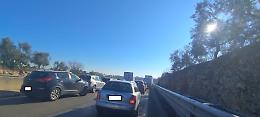 Scontro sulla Tangenziale: due feriti. Traffico bloccato verso sud