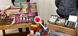 Ancora un maxi-sequestro di fuochi d’artificio: 800 kg di materiale pirotecnico illegale