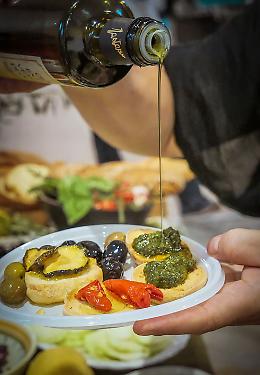 "Olio senza Confini", il progetto S.E.N.T.I.E.R.I. fa tappa a Fragagnano