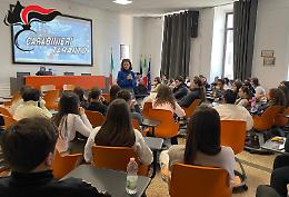 I Carabinieri incontrano i ragazzi dell'Aristosseno