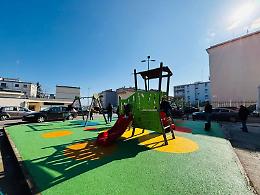 Nuovi giochi e aree verdi in tutti i cinque municipi