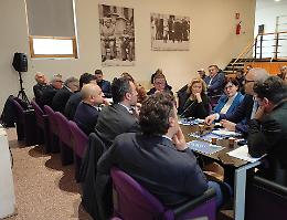 Continuità territoriale per l’aeroporto del Salento: confronto tra istituzioni e imprese