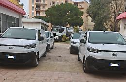 Bari Multiservizi accelera sulla sostenibilità: 4 nuovi mezzi elettrici per la flotta aziendale. Le foto