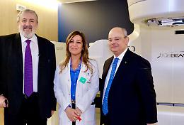 Nuove tecnologie all'avanguardia per la radioterapia all'Istituto Tumori di Bari. Le foto