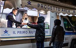Distribuiti  16.570 pasti ai senzatetto grazie alla Cucina Mobile: cresce la solidarietà
