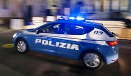 Ladri, doppio colpo nella notte: arrestati dopo un inseguimento a piedi grazie a un agente non in servizio