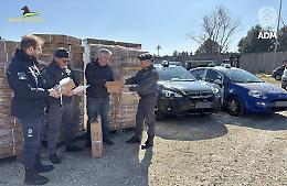 Oltre 9.000 paia di scarpe donate in beneficenza