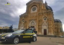 Ferrari, Lamborghini e Porsche, frode da 15milioni di euro. Coinvolte anche concessionarie tra Bari e Bat