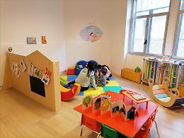 Nuovi spazi per Mama Happy nella scuola Manzari-Buonvino: prosegue il progetto “Paripasso” per l’infanzia