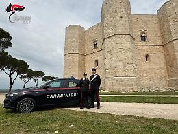 Punti di ascolto e pattuglie a piedi: rafforzata la presenza dei Carabinieri nelle mete turistiche della Bat