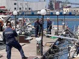 Cadavere in mare a Taranto: indagini a tutto campo