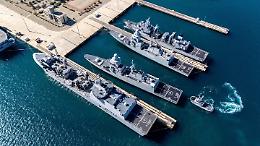 A Taranto il gioiello tecnologico della Marina Militare. Le foto