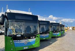 Sassaiola contro autobus Stp, panico al rione Sant'Elia