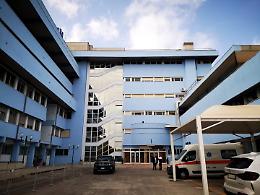 Un medico aggredito a sprangate nel parcheggio dell’ospedale