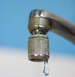 Senza acqua dal mattino: l'avviso di Aqp, ecco quando e dove