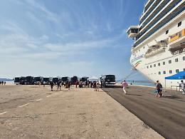 Taranto, riecco le crociere: l'approdo di Fascinosa