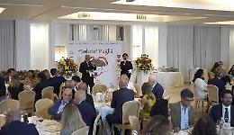 La Salute in Puglia, il galà della gratitudine: premiati medici, comunicatori e ricercatori. Le foto