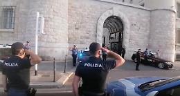 Raccolta fondi per i poliziotti indagati