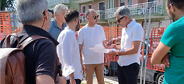 Sopralluogo del sindaco alla Villa Comunale: obiettivo chiusura lavori entro settembre