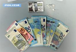 Giro di spaccio di cocaina in via Dante