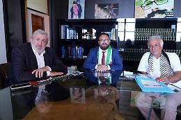 Emiliano lancia il piano per Gaza con Politecnico e imprese locali. Le foto