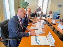 Firmato il nuovo piano da 218 milioni: via al potenziamento degli aeroporti pugliesi