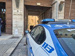 Un hotel e di due chioschi avevano trasformato spiagge libere in lidi attrezzati