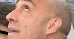 Tensione prima delle dimissioni del sindaco: “Difendete la vita, basta attese”