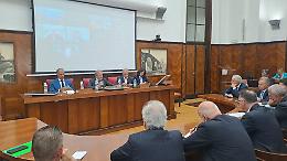 Ex Ilva, Urso: «Taranto sarà il cuore della siderurgia green europea». Le foto