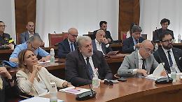 Ex Ilva, Emiliano: “Decarbonizzazione unica via. Comprendo la rabbia di molti tarantini”