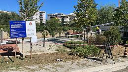 Nuova luce per i giardini del Quartierino. Le foto