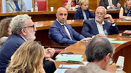 Ex Ilva, Emiliano parla di svolta storica: via al processo di decarbonizzazione totale