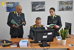 Scoperti 20 lavoratori in nero e sanzioni per tour turistici irregolari