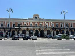 Sopralluogo di Fratelli d’Italia dopo l’ennesimo episodio di violenza alla stazione
