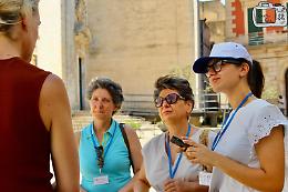 Studenti in piazza per ascoltare i turisti: il progetto “Lavorare Pro Loco 2025”