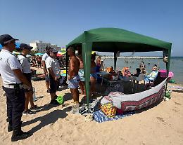 Controlli serrati sulle spiagge: maxi operazione per la sicurezza. Le foto