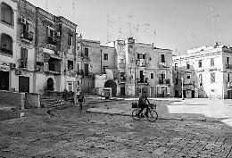 Bari Vecchia in attesa: il respiro lento dei vicoli. Tutte le foto