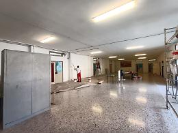 Oltre 500 interventi di manutenzione nelle scuole comunali durante l’estate. Le foto