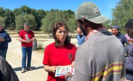 Braccianti irregolari nella Bat, la Flai Cgil: “Servono contratti veri e controlli quotidiani”