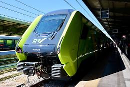 Violenta rapina su un treno regionale, arrestati cinque minori
