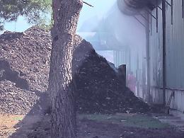 Incendio nell’impianto di compostaggio Kyma Ambiente. Le foto
