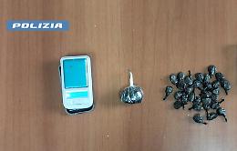 Arrestato ai Tamburi un 57enne: cocaina nascosta in casa e nel circolo privato