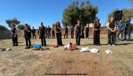 Gli studenti del Liceo “Socrate” portano in scena Aristofane e conquistano Egnazia. Le foto