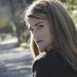 "Le troiane" al TaTà di Taranto: la regista Valeria Cimaglia rilegge Euripide, il lamento delle donne contro ogni conflitto