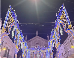 Statte indossa il vestito migliore per la festa della Madonna del Rosario. Le foto