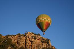 Si torna a volare con il Canyon Balloon Festival: tre giorni di emozioni tra cielo e gravine