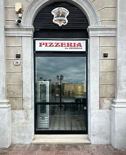 L’Antica Pizzeria Da Michele si affaccia sul mare: la tradizione napoletana conquista Corso Due Mari
